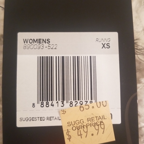 Nike Dri-fit Top - Picture 5 of 5